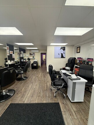 More details for 97 Clare Rd, Staines - Retail to Rent