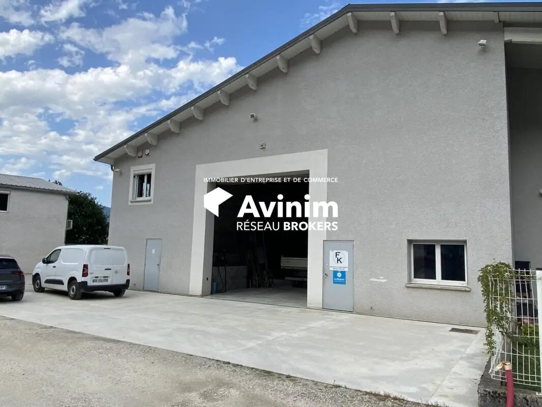 Light Industrial in Noyarey for sale Building Photo- Image 1 of 16