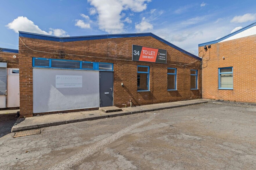 Corringham Rd, Gainsborough to rent - Building Photo - Image 1 of 6