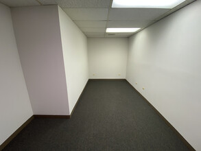 540-550 W Frontage Rd, Northfield, IL for rent Interior Photo- Image 1 of 1