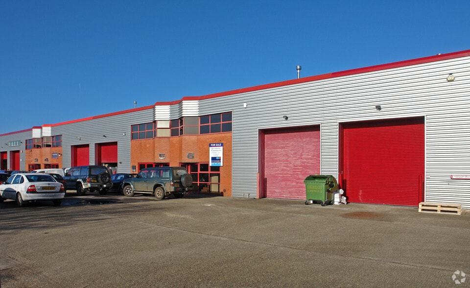 Station Rd, Reading to rent - Building Photo - Image 2 of 2