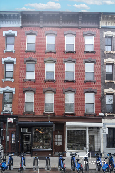 105 Berry St, Brooklyn, NY for sale - Building Photo - Image 2 of 6