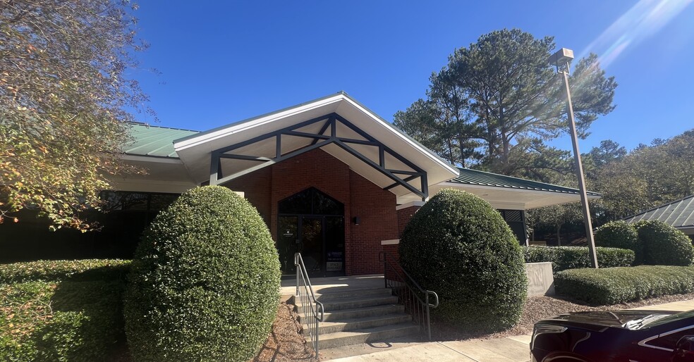 200 Brookstone Centre Parkway, Columbus, GA for rent - Building Photo - Image 1 of 5