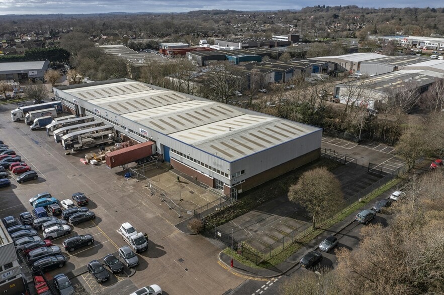 Brunel Rd, Totton to rent - Building Photo - Image 3 of 28