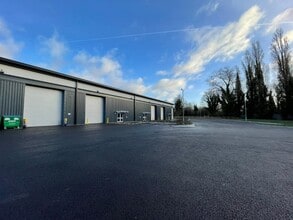 Toton Close, Nottingham to rent Building Photo- Image 2 of 4