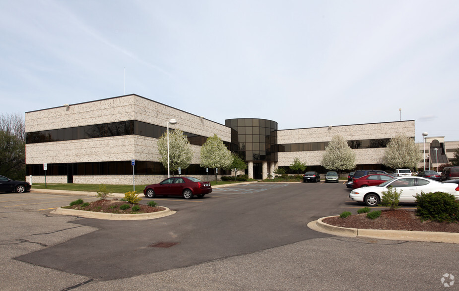 3100 West Rd, East Lansing, MI for sale - Building Photo - Image 1 of 1