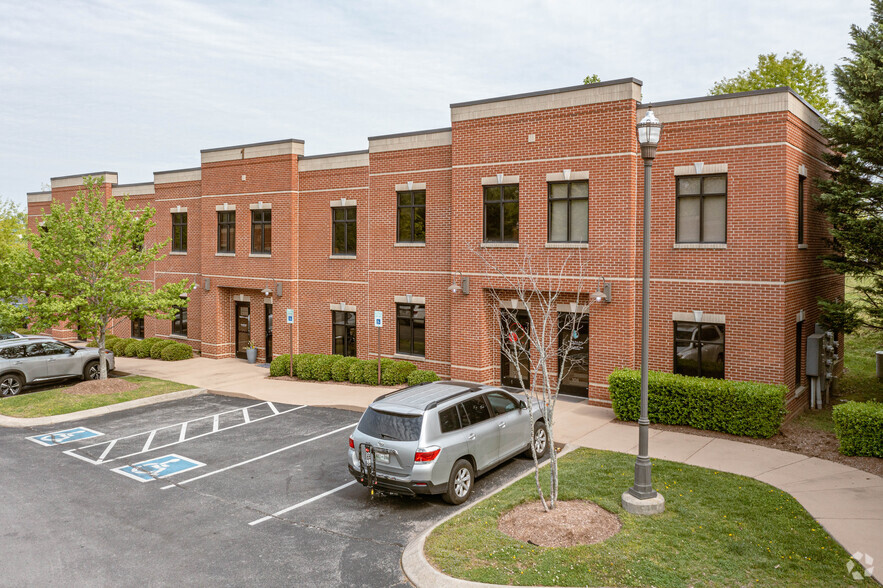 106 Mission Ct, Franklin, TN for sale - Primary Photo - Image 1 of 8