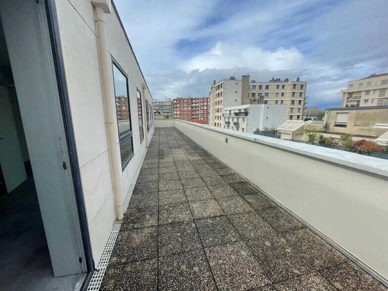 9 Bis Rue Henri Martin, Boulogne-Billancourt to rent - Building Photo - Image 3 of 20