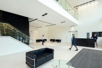 Crockford Ln, Chineham to rent Interior Photo- Image 1 of 5