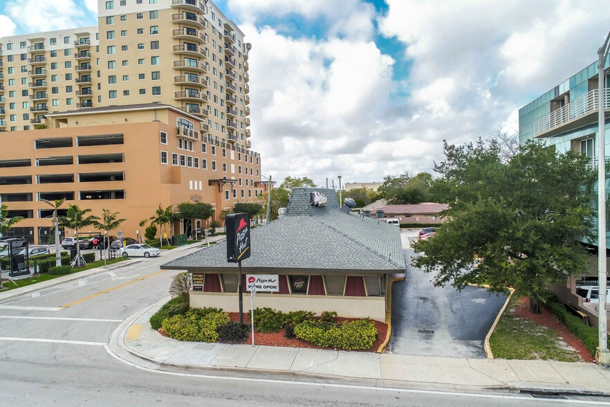 200 NW 42nd Ave, Miami, FL for sale - Building Photo - Image 1 of 1