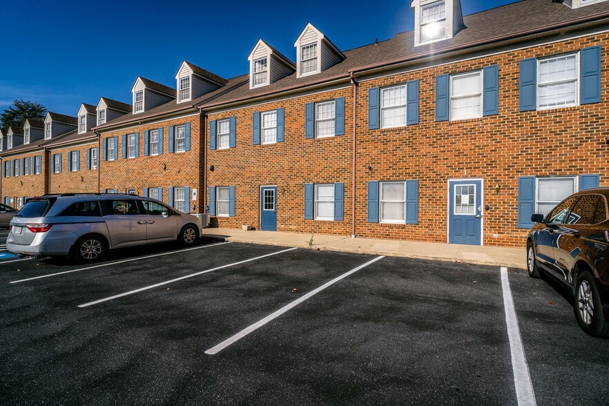 1600 N Coalter St, Staunton, VA to rent - Building Photo - Image 3 of 39
