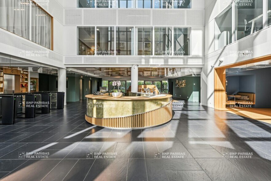 Office in Boulogne-Billancourt to rent - Building Photo - Image 2 of 13