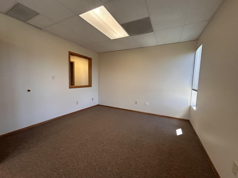 1925 Dominion Way, Colorado Springs, CO for rent - Building Photo - Image 2 of 40