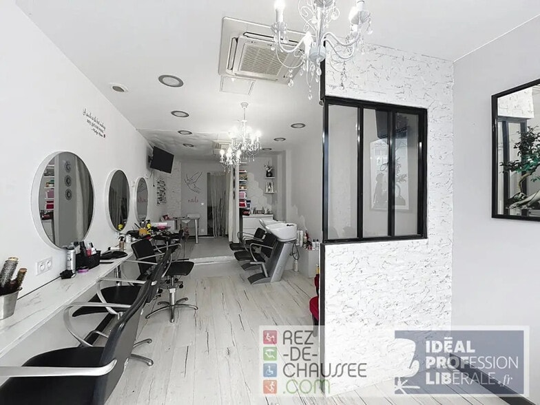 Build-to-Rent in Paris for sale - Interior Photo - Image 2 of 4