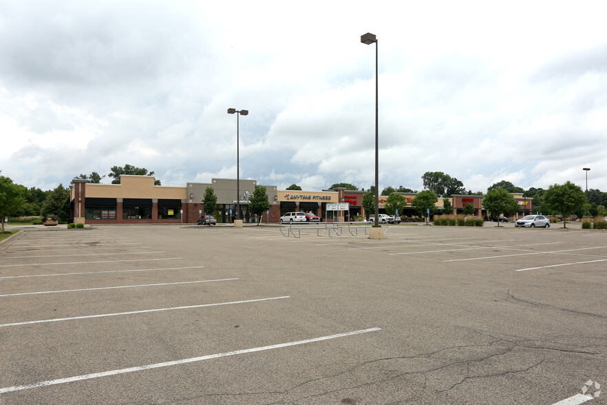 750 Highway 110, Mendota Heights, MN for rent - Building Photo - Image 3 of 7