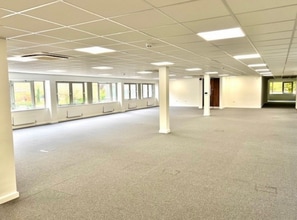 22-24 Upper Marlborough Rd, St Albans to rent Interior Photo- Image 2 of 2