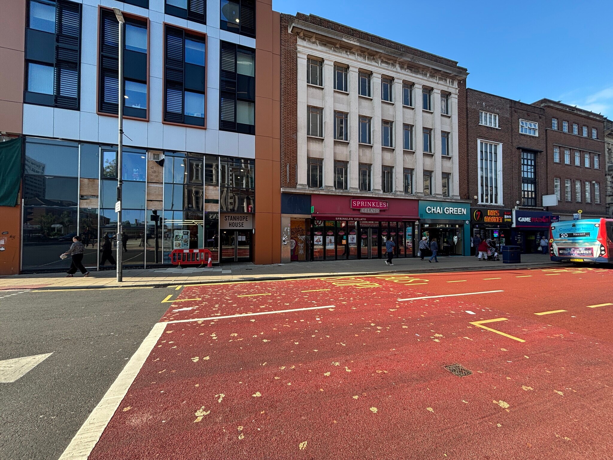 97-97A Commercial Rd, Portsmouth to rent Primary Photo- Image 1 of 6