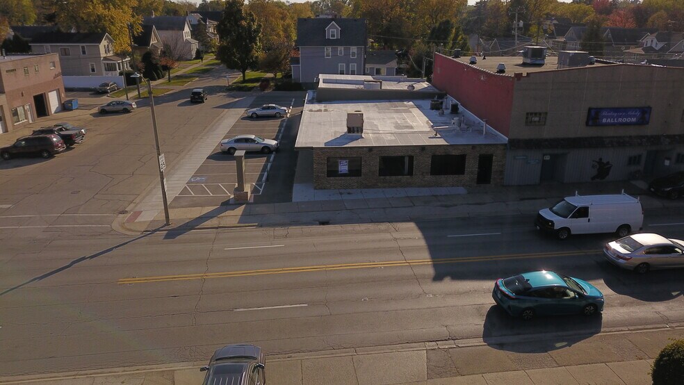 7901 Ogden Ave, Lyons, IL for rent - Building Photo - Image 2 of 5