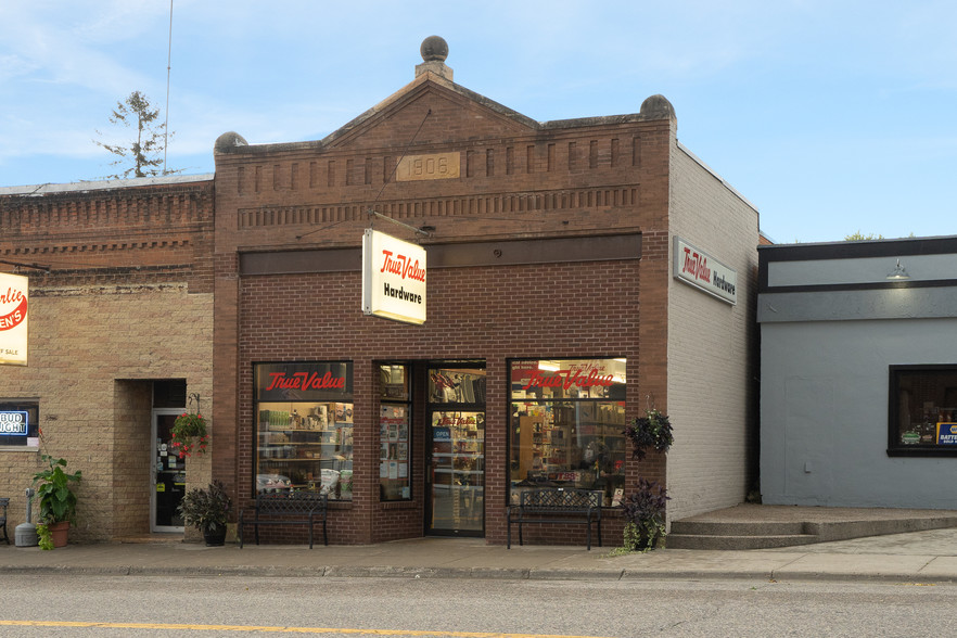 527 Main St, Henderson, MN for sale - Primary Photo - Image 1 of 1