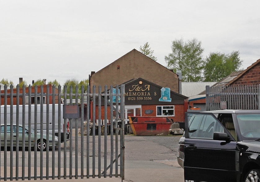 Powke Ln, Rowley Regis for sale - Primary Photo - Image 1 of 1