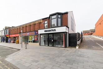 27 Tulketh St, Southport for rent Building Photo- Image 1 of 3