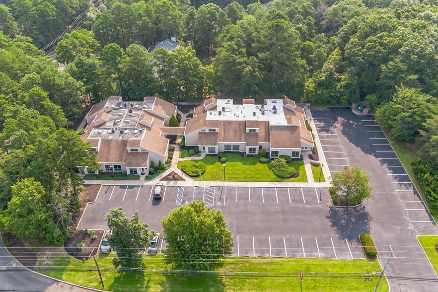 Sturbridge Office Park in Voorhees, NJ portfolio of 2 properties for sale on LoopNet.co.uk - Aerial - Image 3 of 7