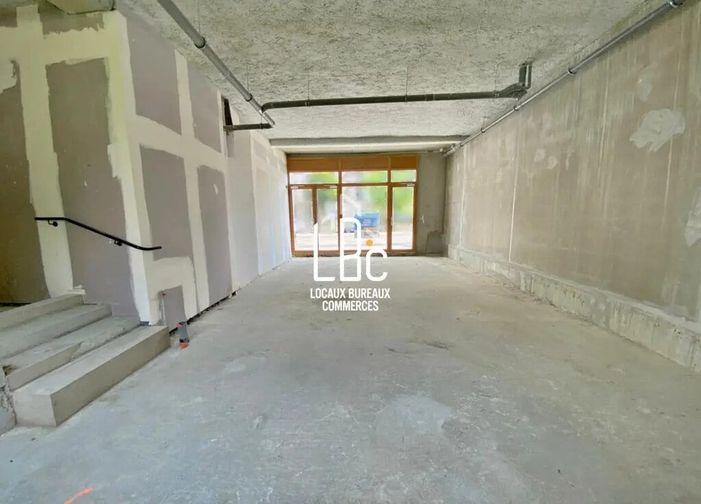 Vente Commerce 79 m² - Photo 1