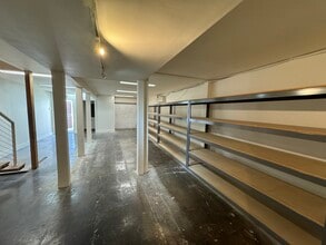 449-451 N Fairfax Ave, Los Angeles, CA to rent Building Photo- Image 2 of 12