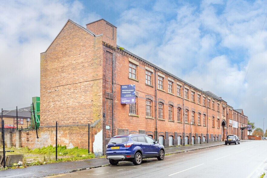 College Rd, Stoke On Trent for rent - Building Photo - Image 2 of 4