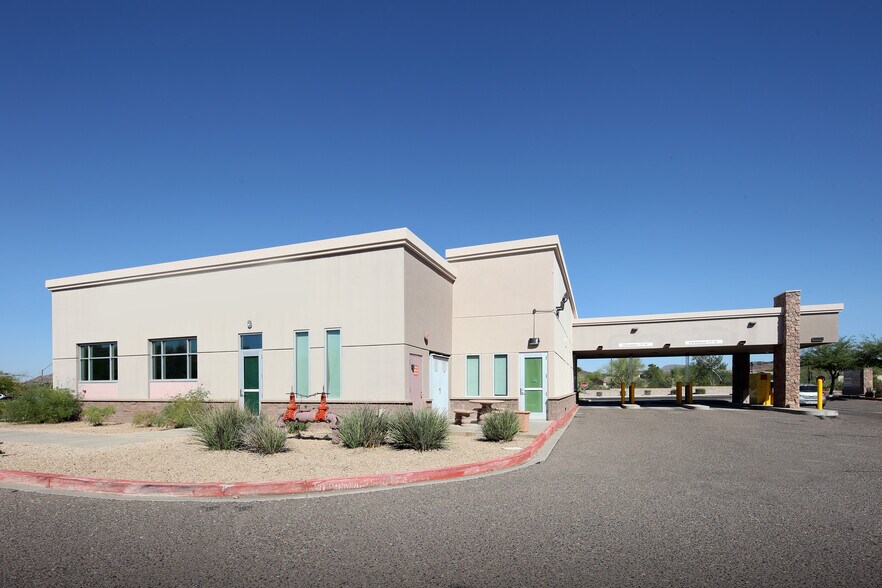 2745 W Carefree Hwy, Phoenix, AZ for sale - Building Photo - Image 2 of 8