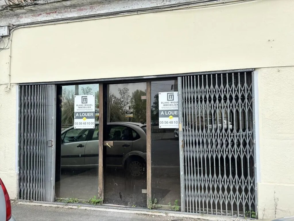 Location Commerce 60 m² - Photo 1