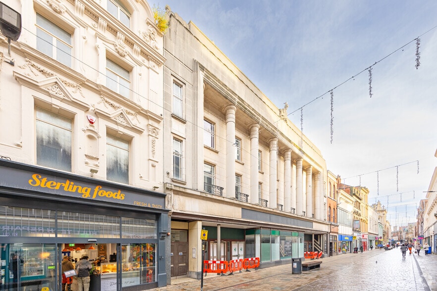 40 Whitefriargate, Hull to rent - Building Photo - Image 2 of 4