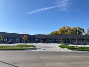 1630 N Main St, Elkhorn, NE for rent Building Photo- Image 1 of 9