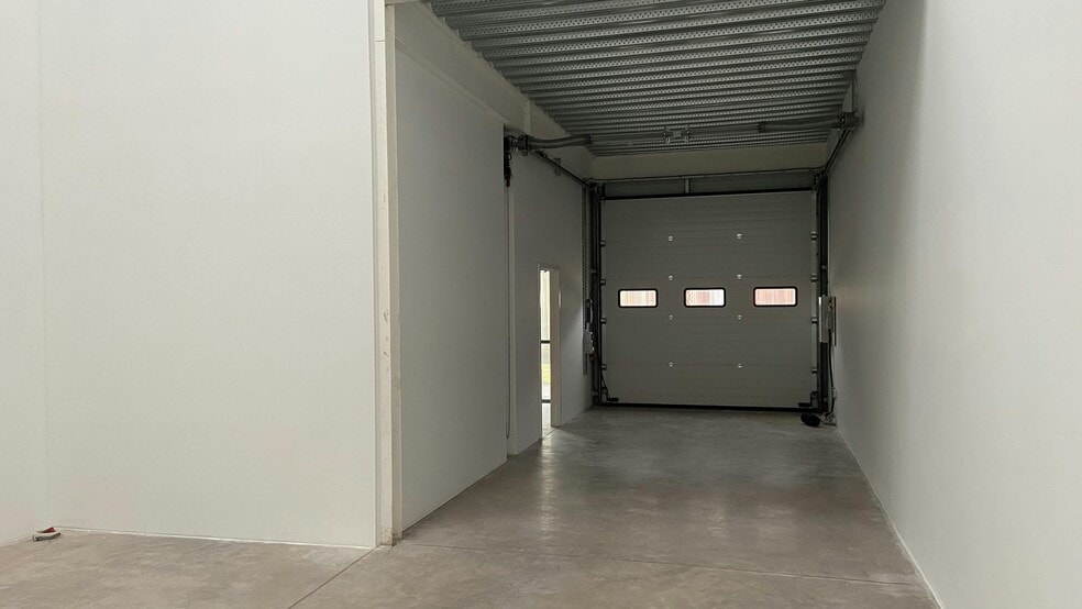 10 Endermere Rd, Coventry to rent - Building Photo - Image 2 of 8