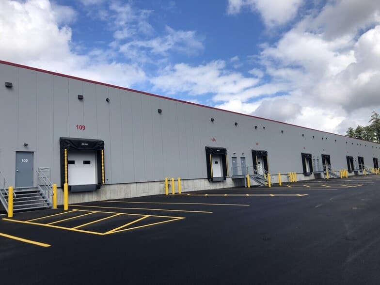 400 Innovative Way, Nashua, NH to rent - Building Photo - Image 3 of 9