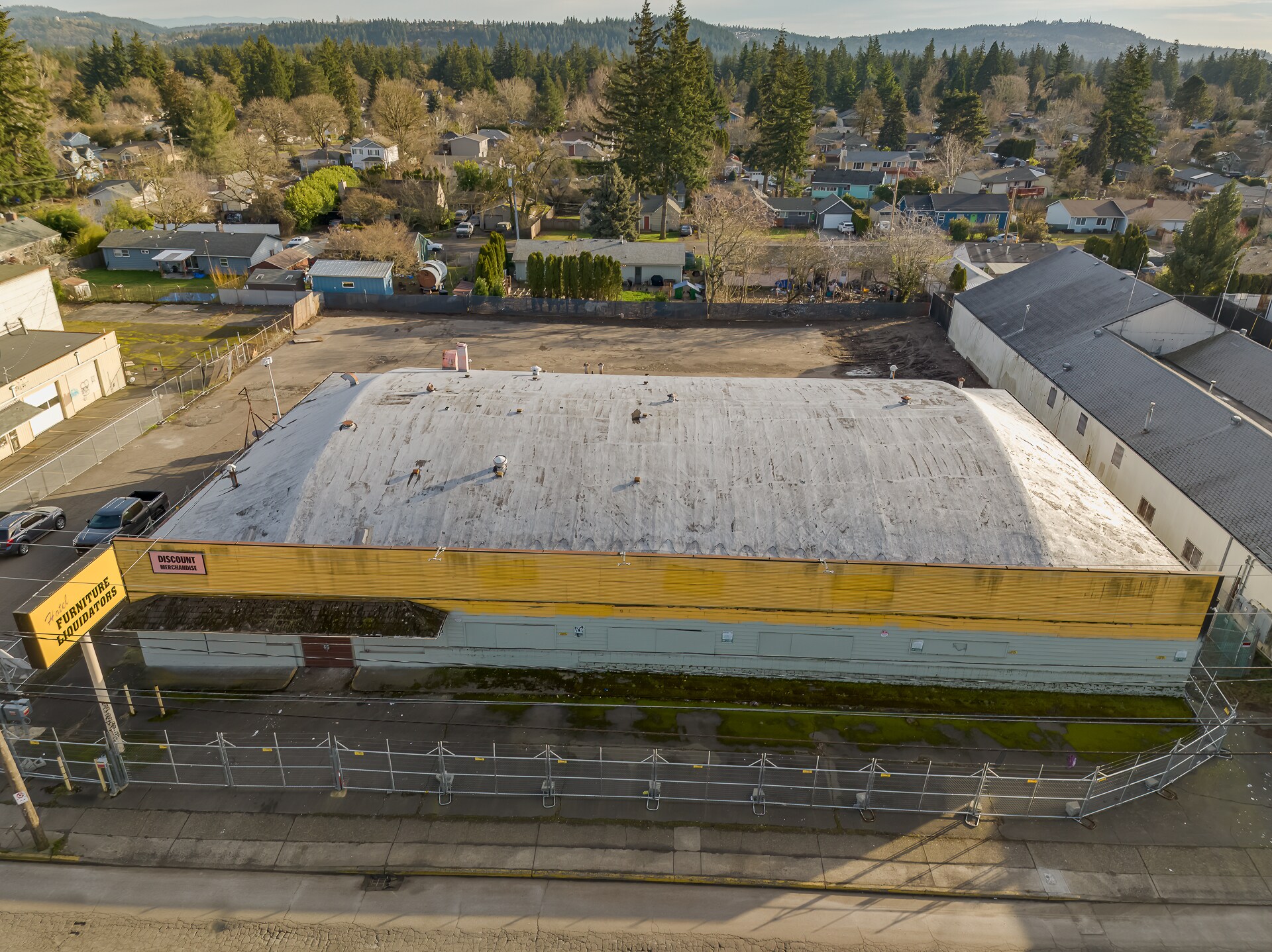 14410 SE Stark St, Portland, OR for sale Primary Photo- Image 1 of 1