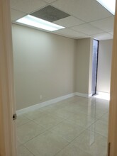 12955 Biscayne Blvd, North Miami, FL for rent Building Photo- Image 1 of 3