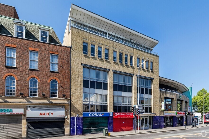 Prudential Buildings & Ferguson House portfolio of 2 properties for sale on LoopNet.co.uk - Primary Photo - Image 2 of 2