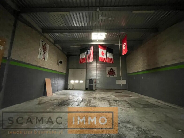 Industrial in Lisses to rent - Building Photo - Image 3 of 10