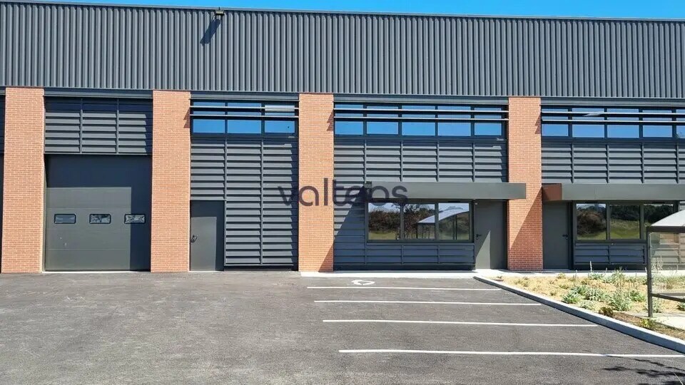 Vente Local d'activités 323 m² - Photo 1