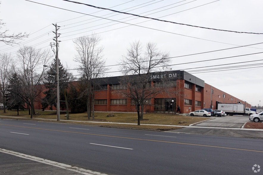 324 Horner Ave, Toronto, ON to rent - Building Photo - Image 3 of 4