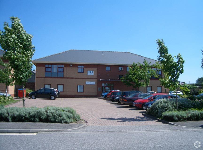 Bruntcliffe Rd, Morley for sale Primary Photo- Image 1 of 2