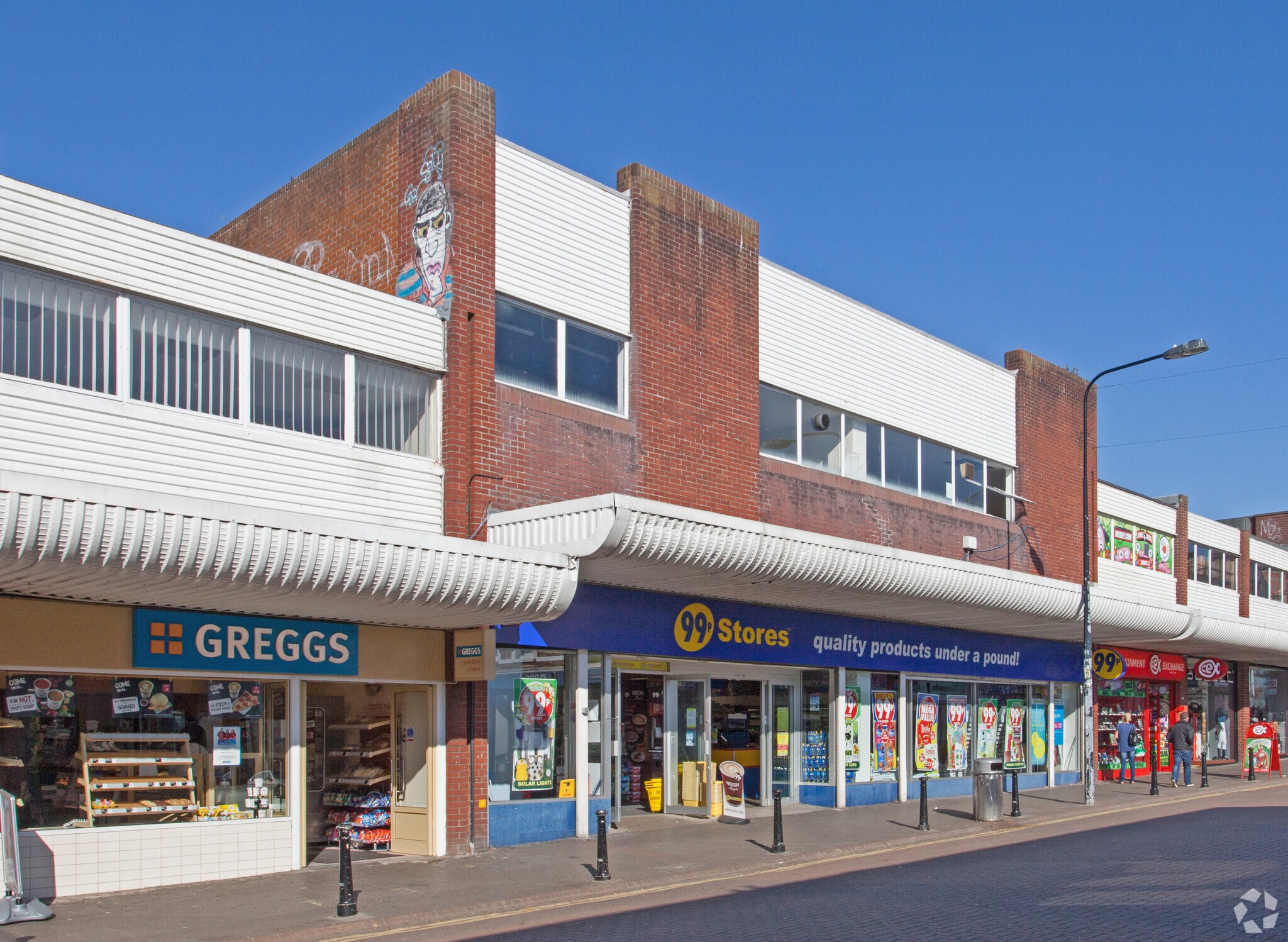 135 Holton Rd, Barry for sale Primary Photo- Image 1 of 1