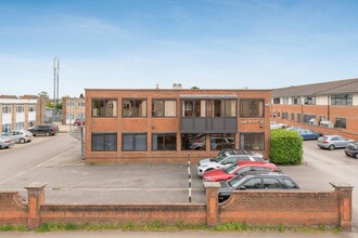 Thame Rd, Haddenham for rent Building Photo- Image 1 of 4