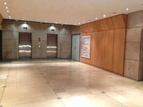 160/160 Bis Rue De Paris, Boulogne-Billancourt to rent Building Photo- Image 1 of 4