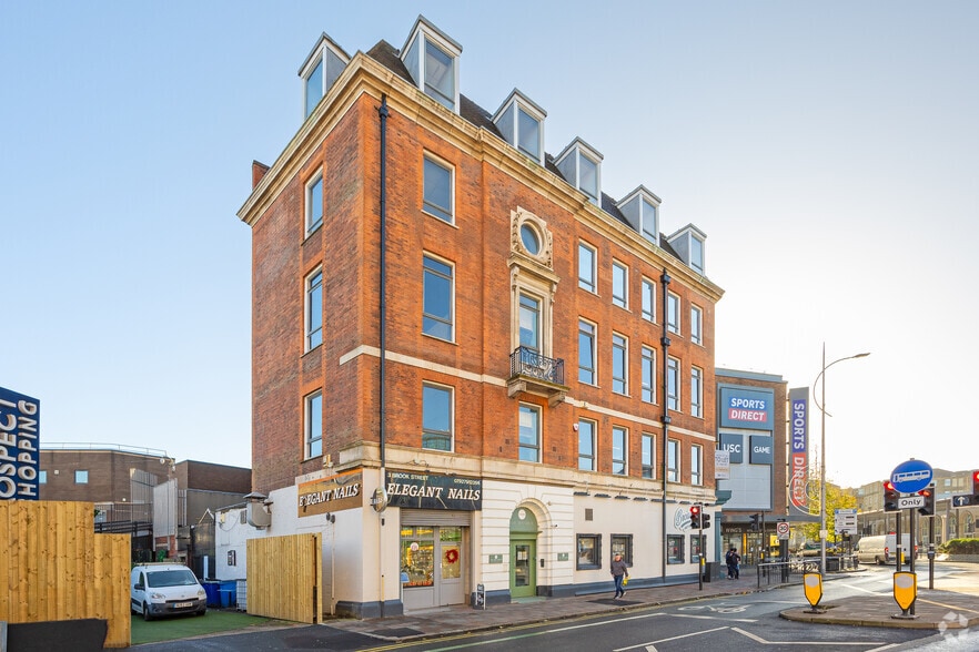 105-107 Ferensway, Hull to rent - Building Photo - Image 2 of 15