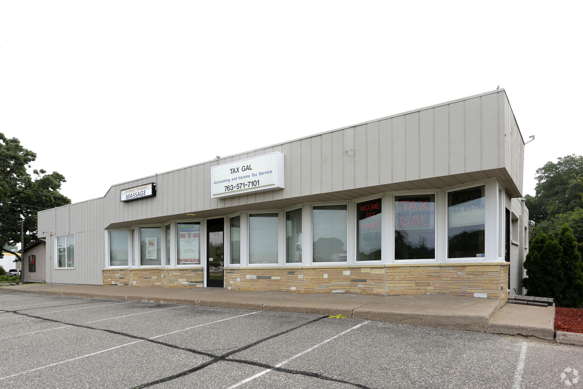 7101-7103 NE Highway 65, Fridley, MN for rent Primary Photo- Image 1 of 17