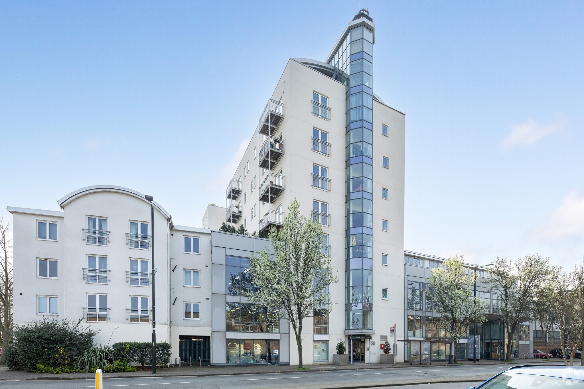 14-32 Mortlake High St, London for sale Primary Photo- Image 1 of 1