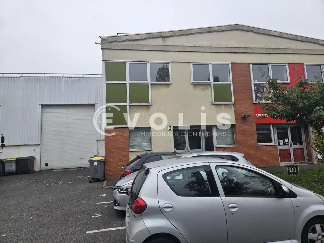 Light Industrial in Chilly-Mazarin to rent Building Photo- Image 1 of 11