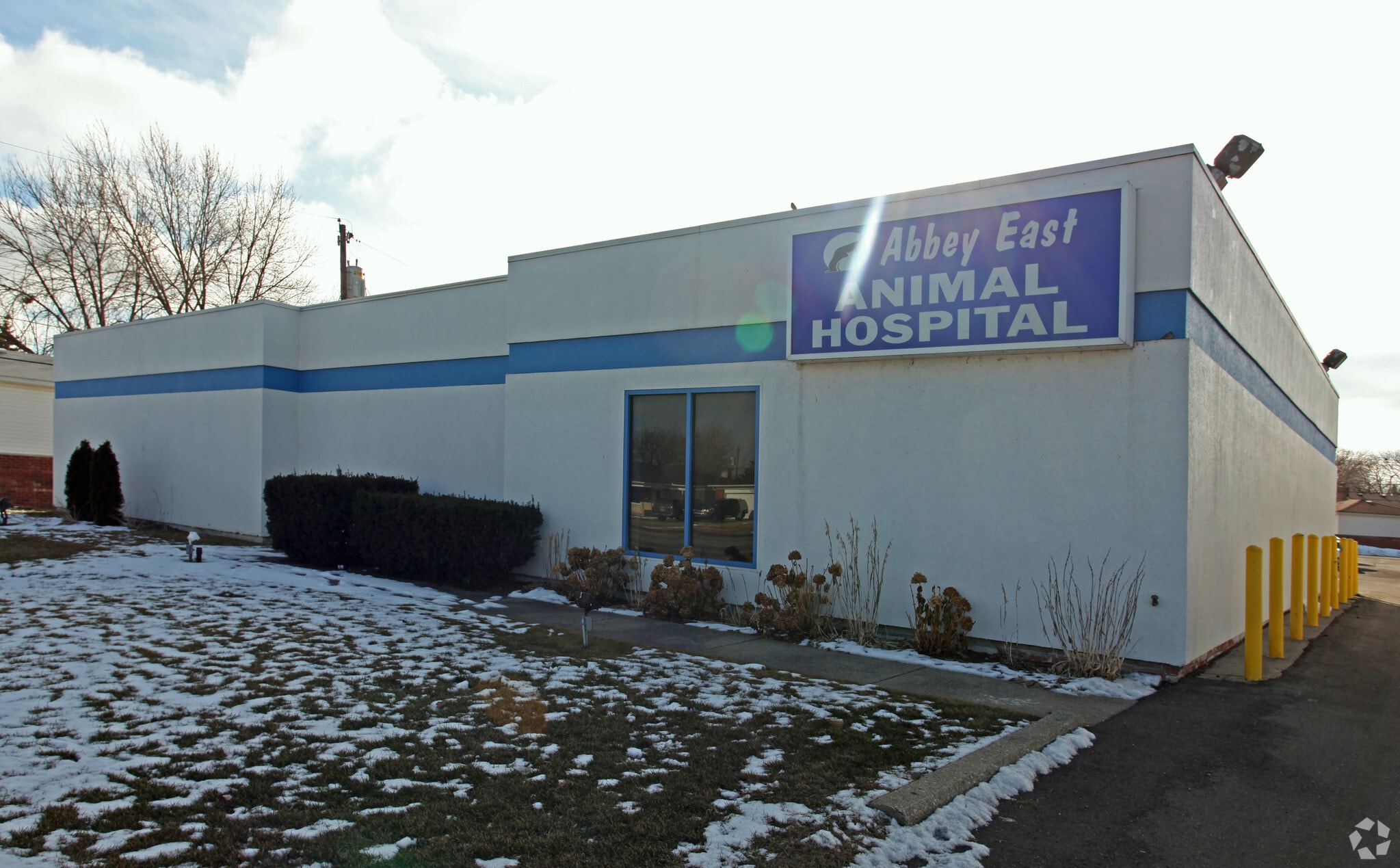 2870 14 Mile Rd, Warren, MI for sale Primary Photo- Image 1 of 7